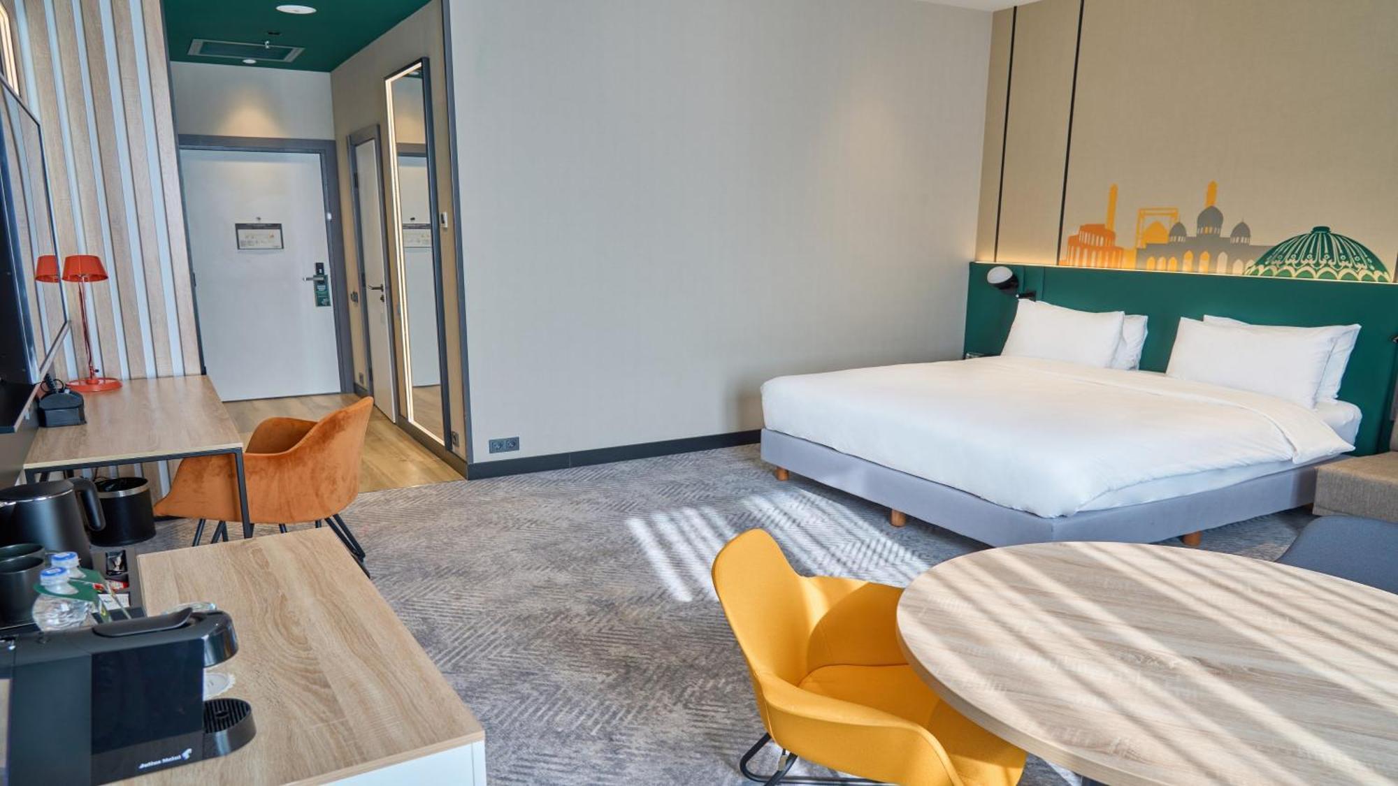 Holiday Inn Tashkent City By Ihg Экстерьер фото